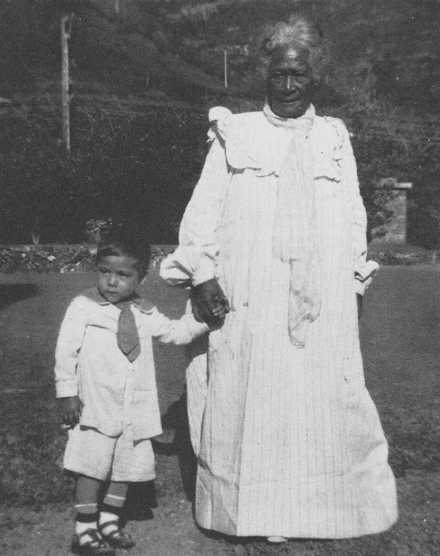 Kaahaaina with Unidentified Child